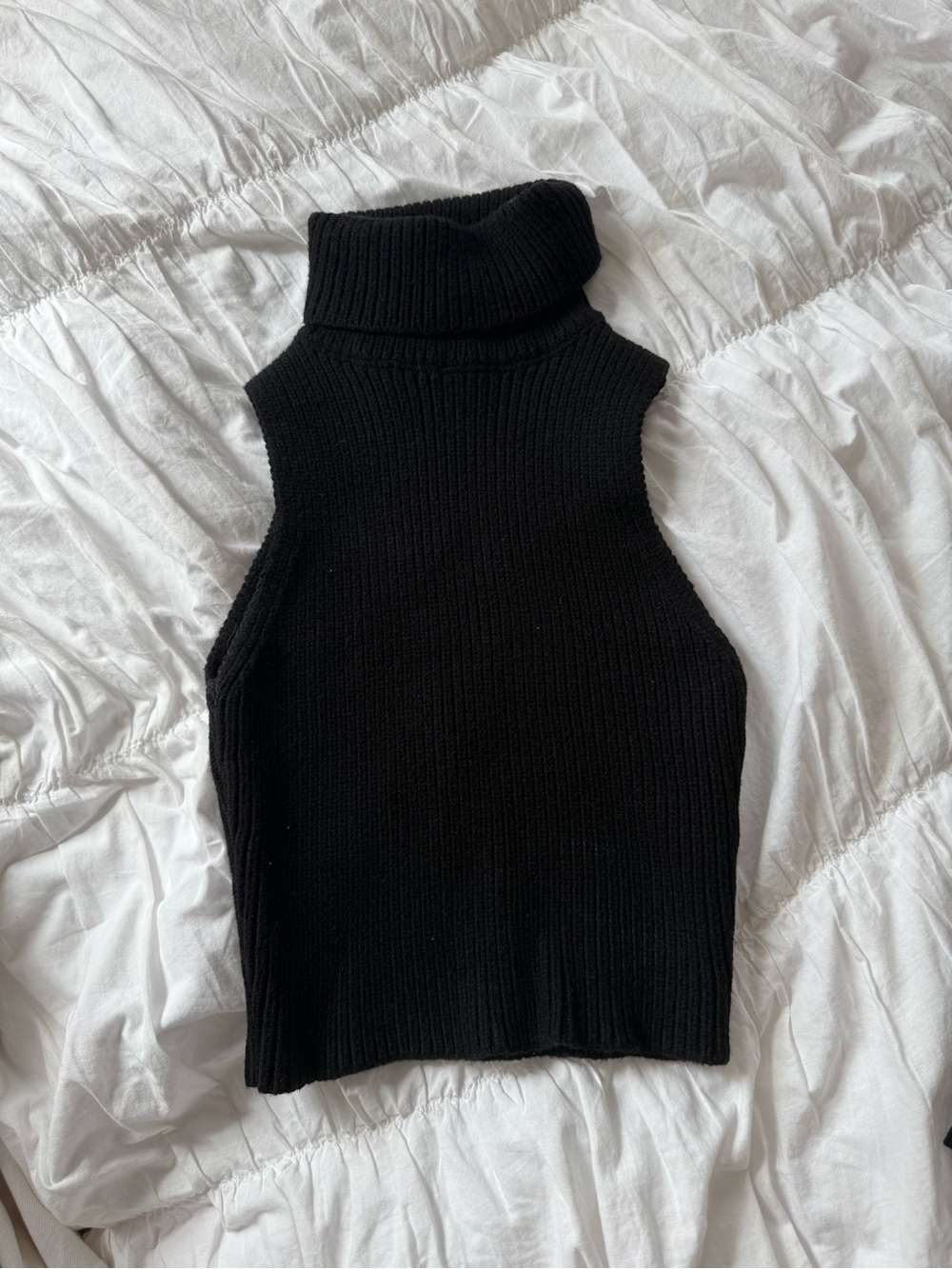 Forever 21 Black Sleeveless Cowl Turtleneck Sweater
